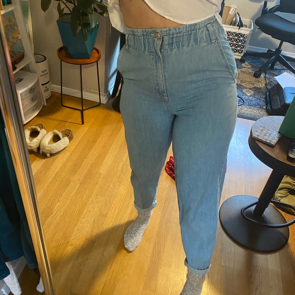 High waisted light blue ASOS Mom jeans with cinched waist (size 26/32)